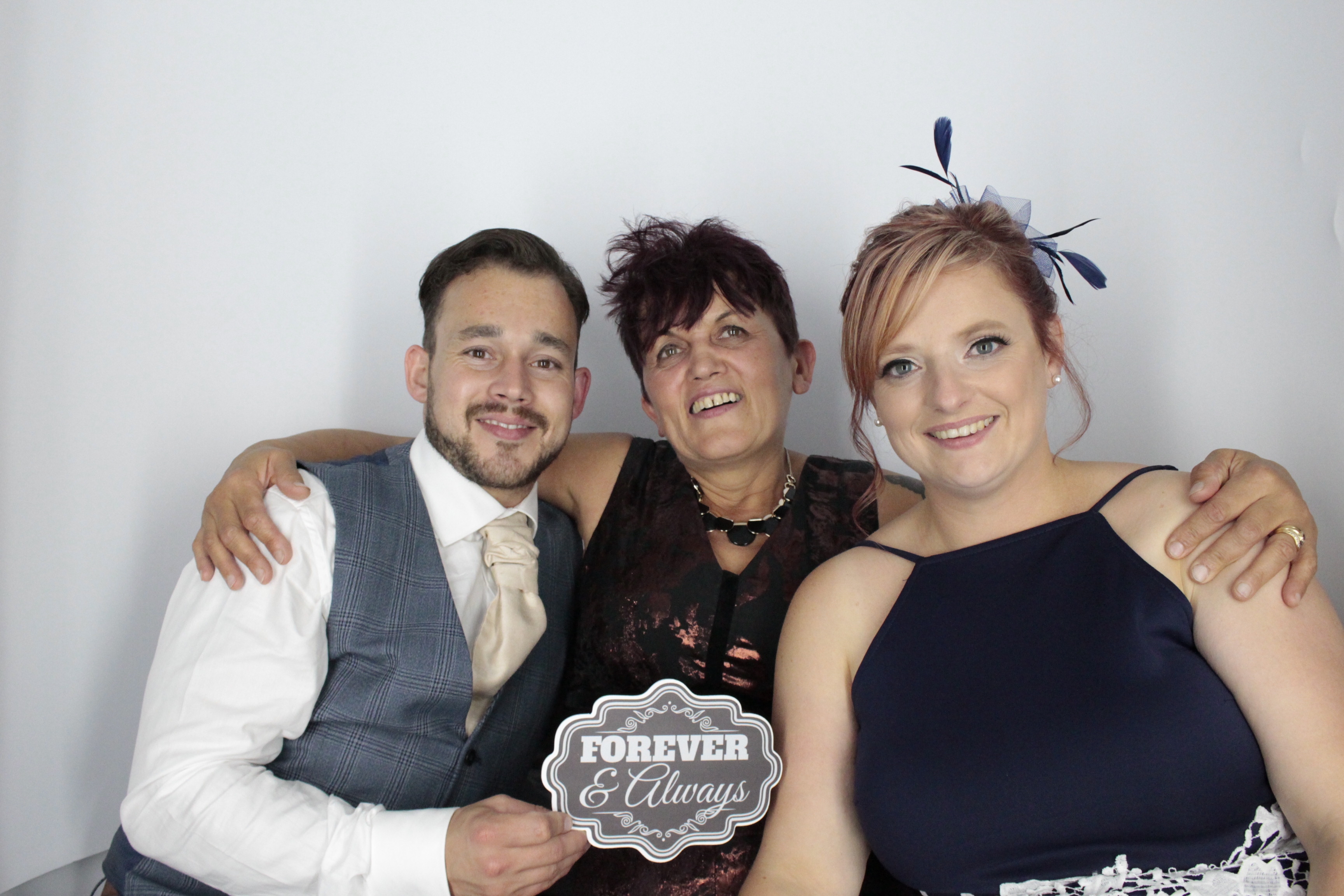 Emma & Karl's Wedding | View more photos from the event at gallery.myphotoboothexperience.co.uk/u/MyPhotoBoothExperienceLtd/Emma-Karls-Wedding